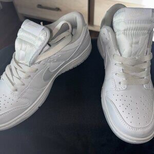 Nike dunk low retro pure white